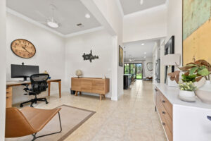 05 entry 01 - Lake Worth Homes