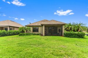 32 Rear 03 - Lake Worth Homes