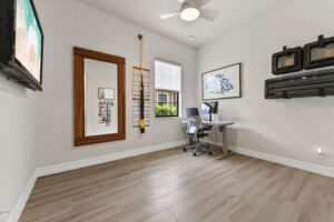 21 office 01 - Lake Worth Homes